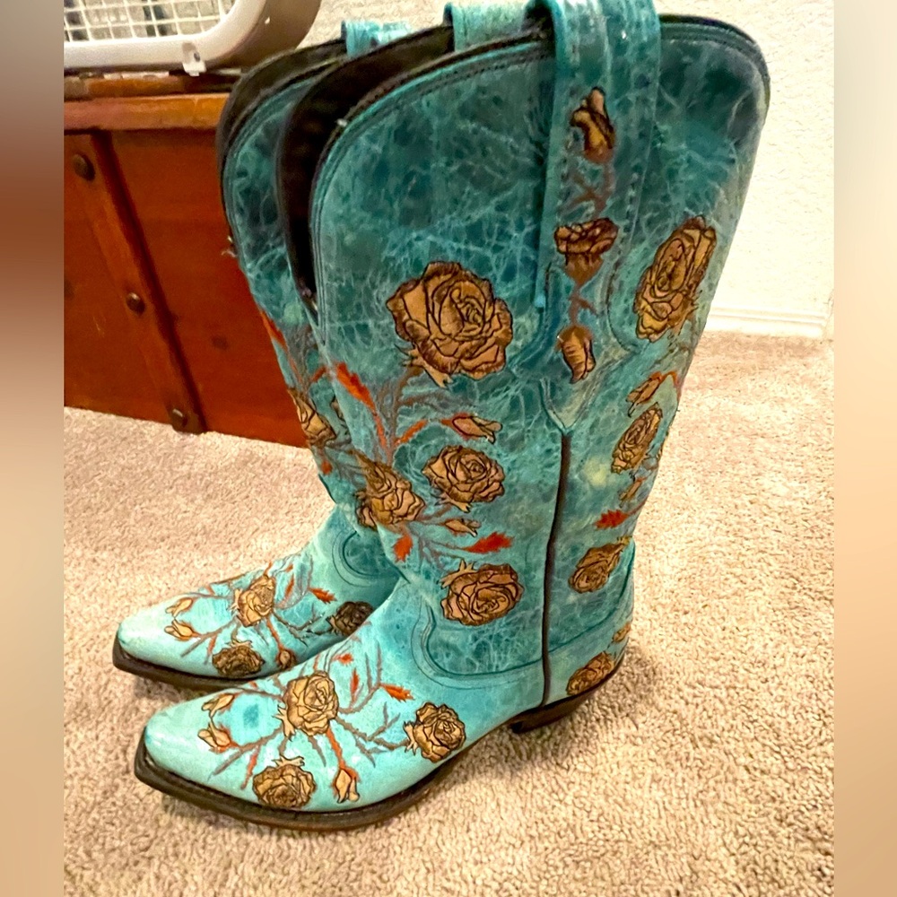 Lucchese Turquoise Roses and thorns boots